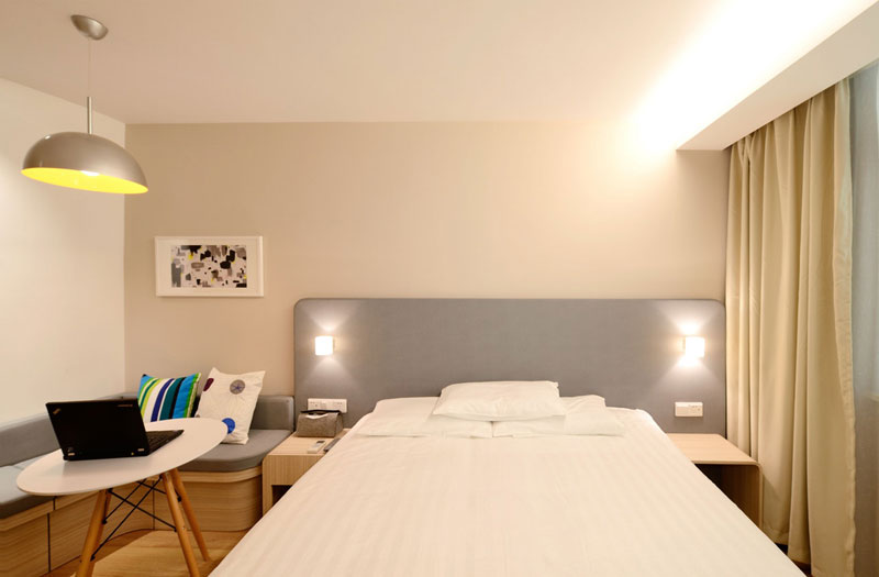 Jade Suite room at Velvique Casino Hotel